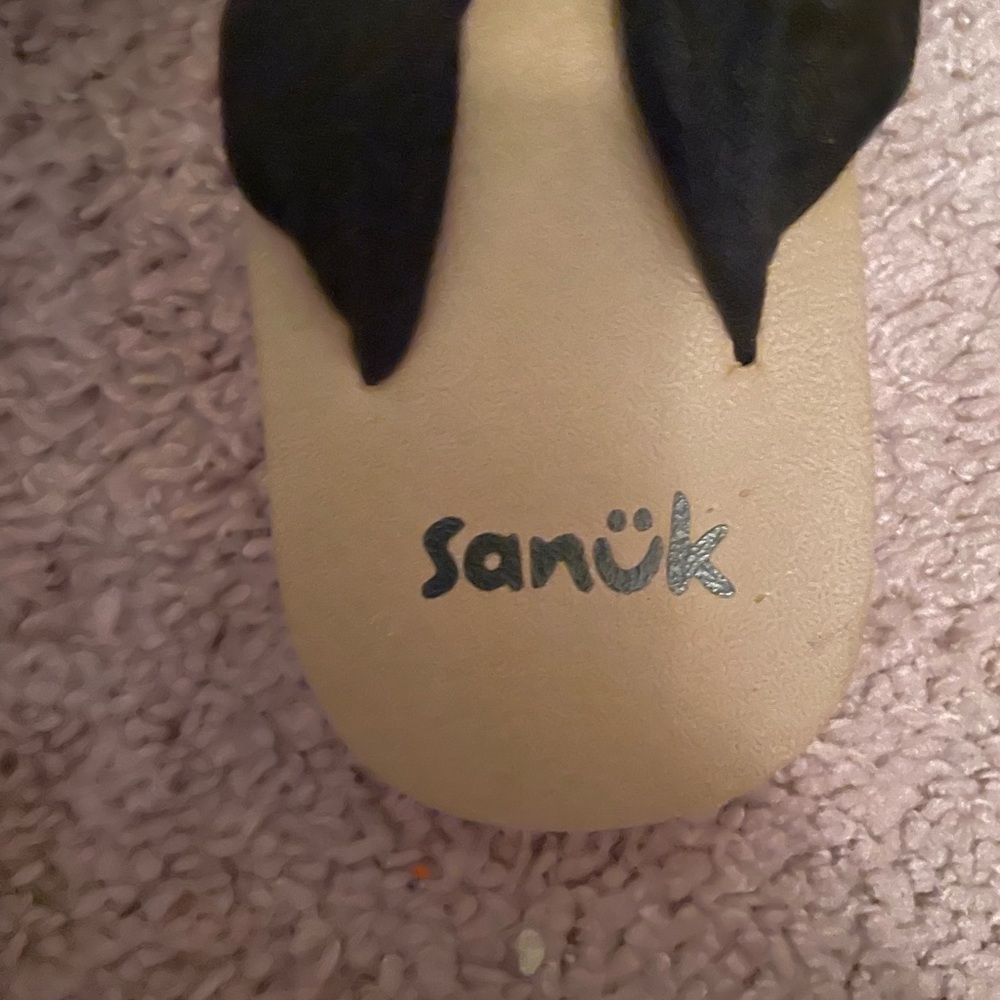 Sanuk size 5.5-6 womens worn twice